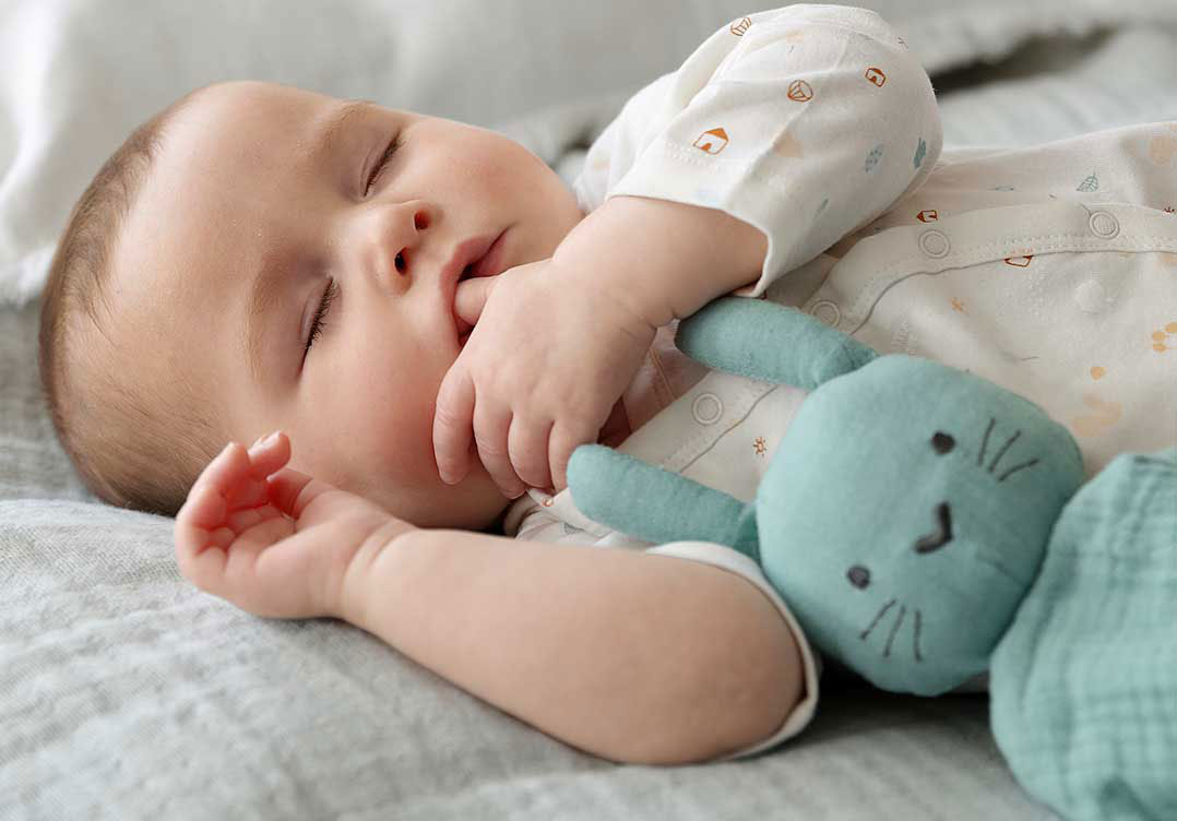 ¿Cómo arropar al bebé para dormir? 